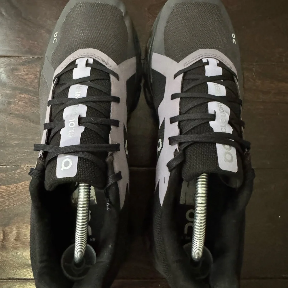 Mens ON Running Cloud Runner Iron Black Size 10.5  On Cloud - Picture 6 of 8